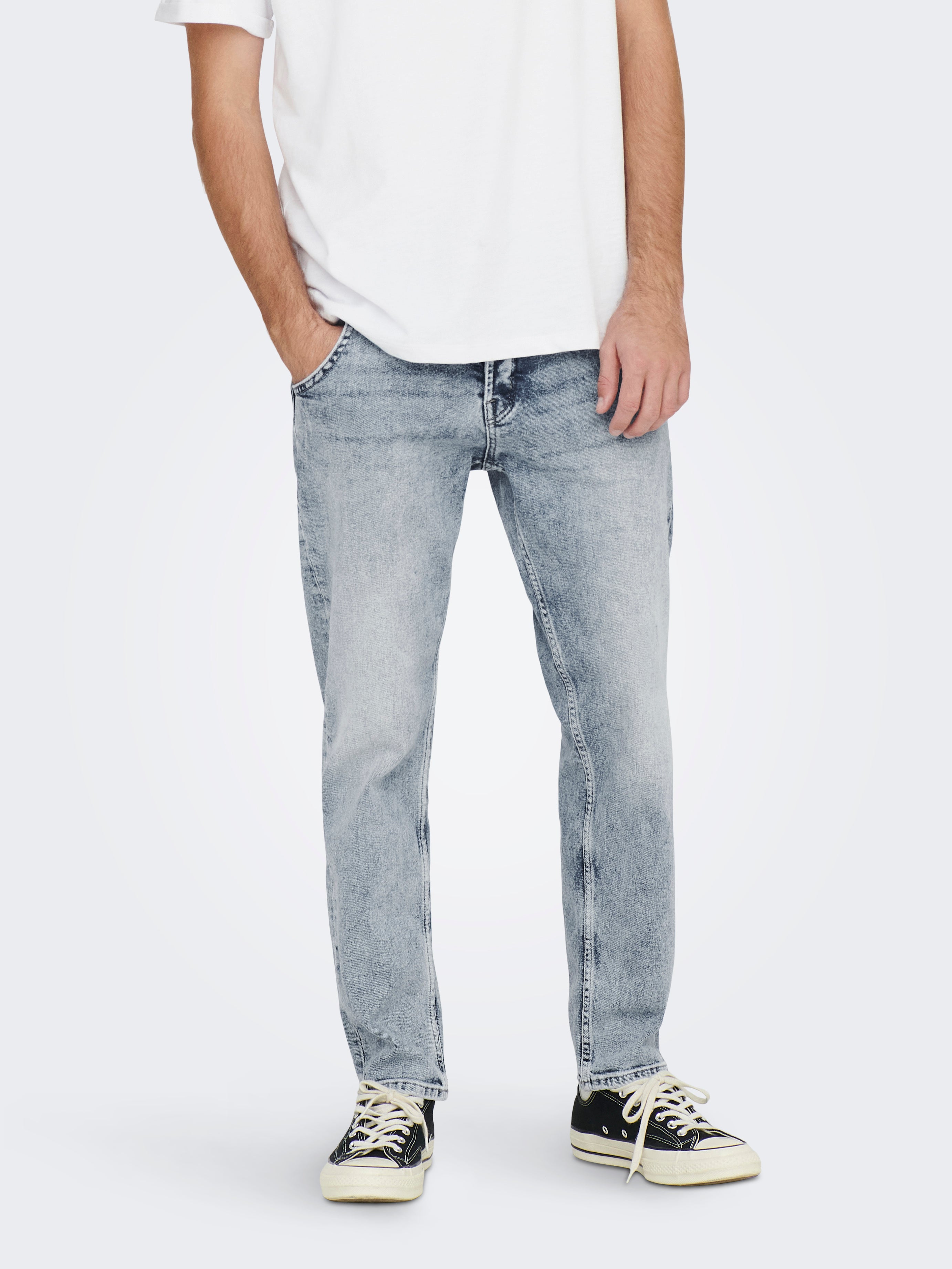 Brand New ONSAVI Low rise Tapered Fit Jeans