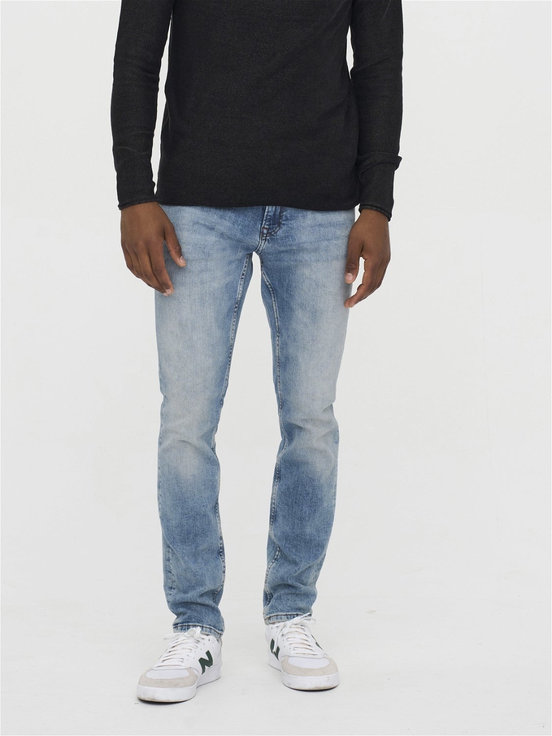 Brand New ONSLOOM Low rise Slim Fit Jeans